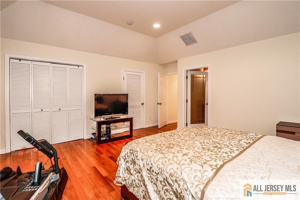 13 Ramsey Road Edison NJ 08820