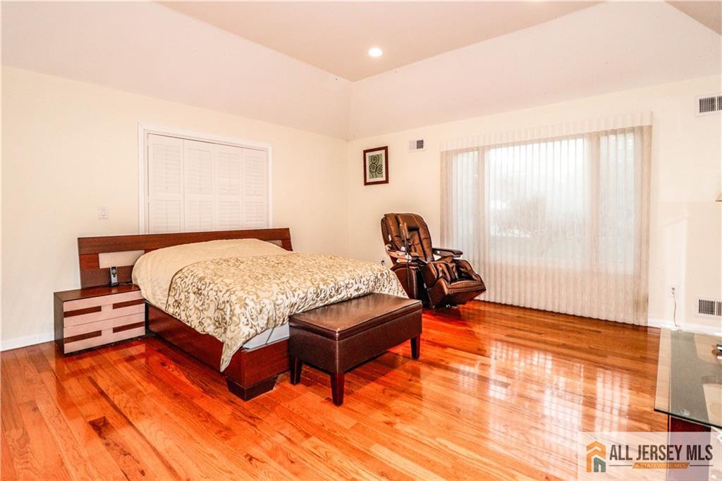 13 Ramsey Road Edison NJ 08820