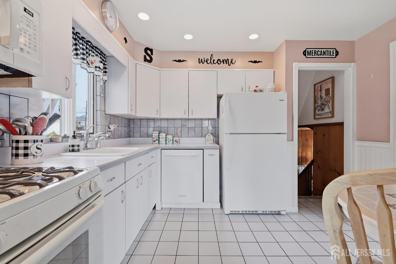 381 Carteret Avenue Carteret NJ 07008