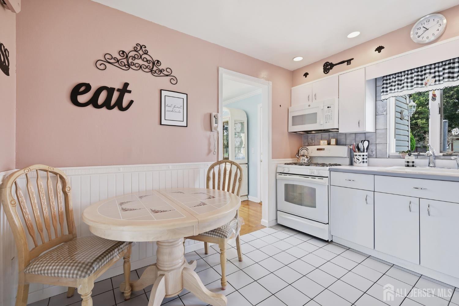 381 Carteret Avenue Carteret NJ 07008