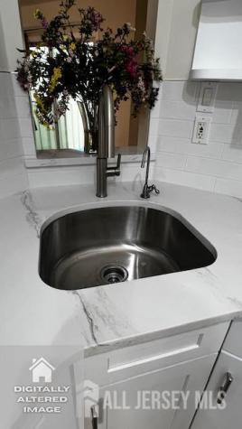 1097 Schmidt Lane North Brunswick NJ 08902