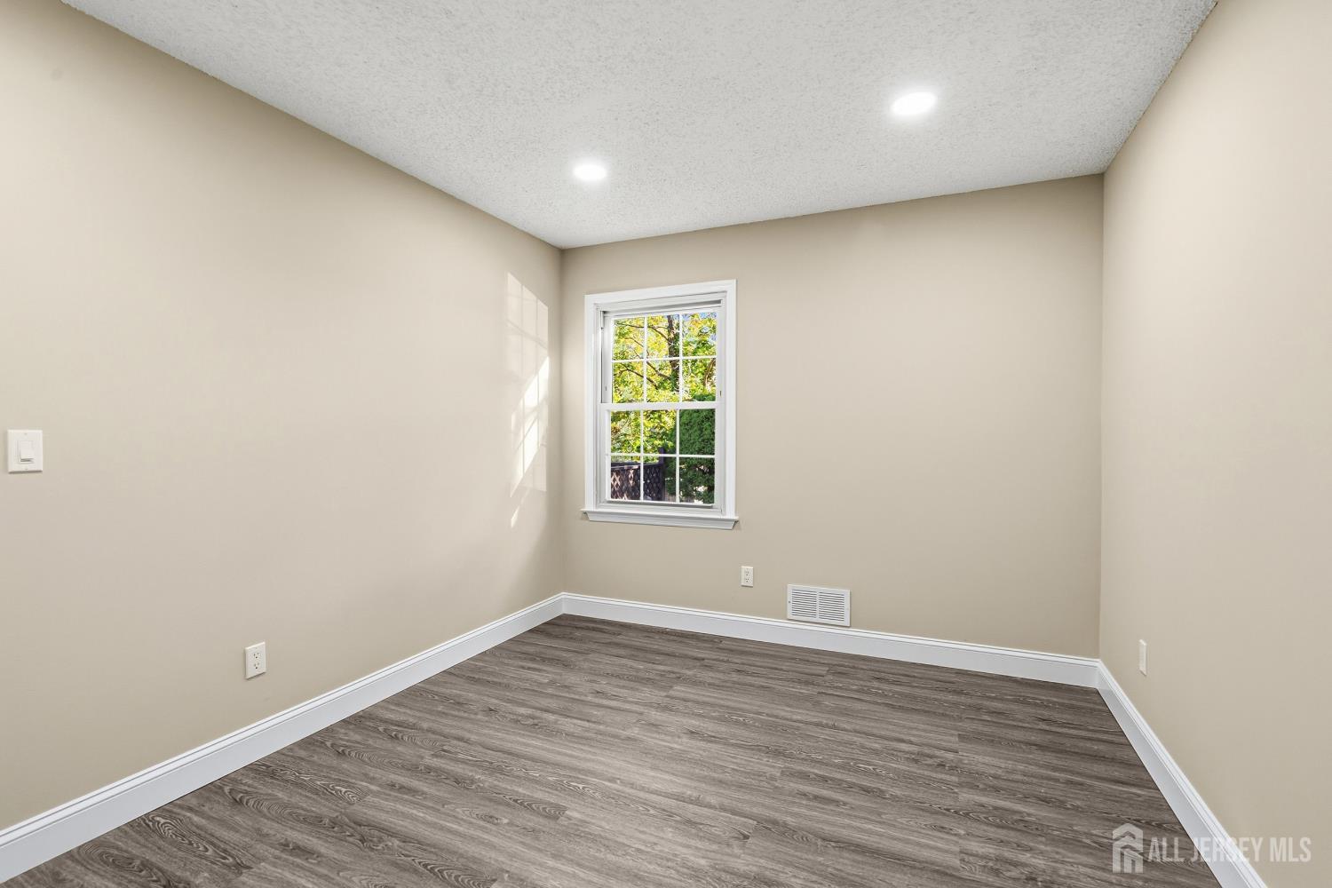 1432 Weeping Willow Court Toms River NJ 08753