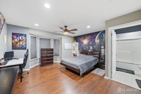 13 Linwood Drive Monroe NJ 08831