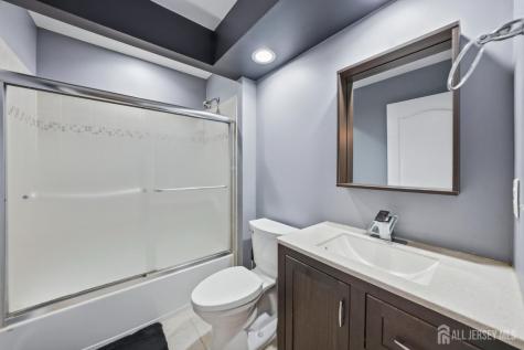 13 Linwood Drive Monroe NJ 08831