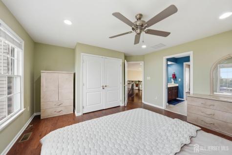 13 Linwood Drive Monroe NJ 08831
