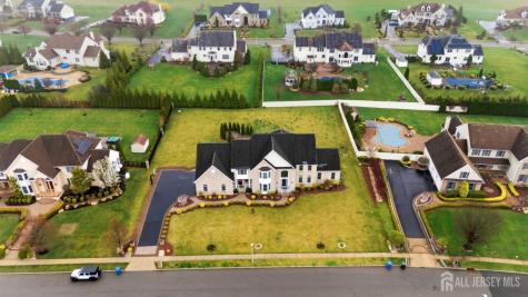 13 Linwood Drive Monroe NJ 08831