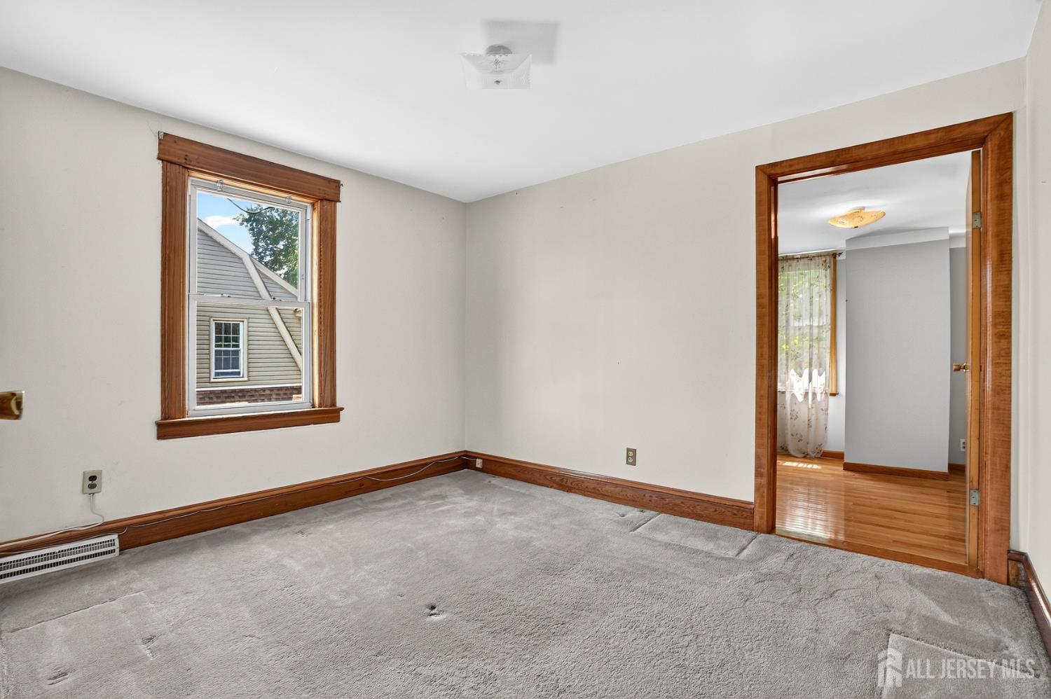 33 Burnet Street Avenel NJ 07001