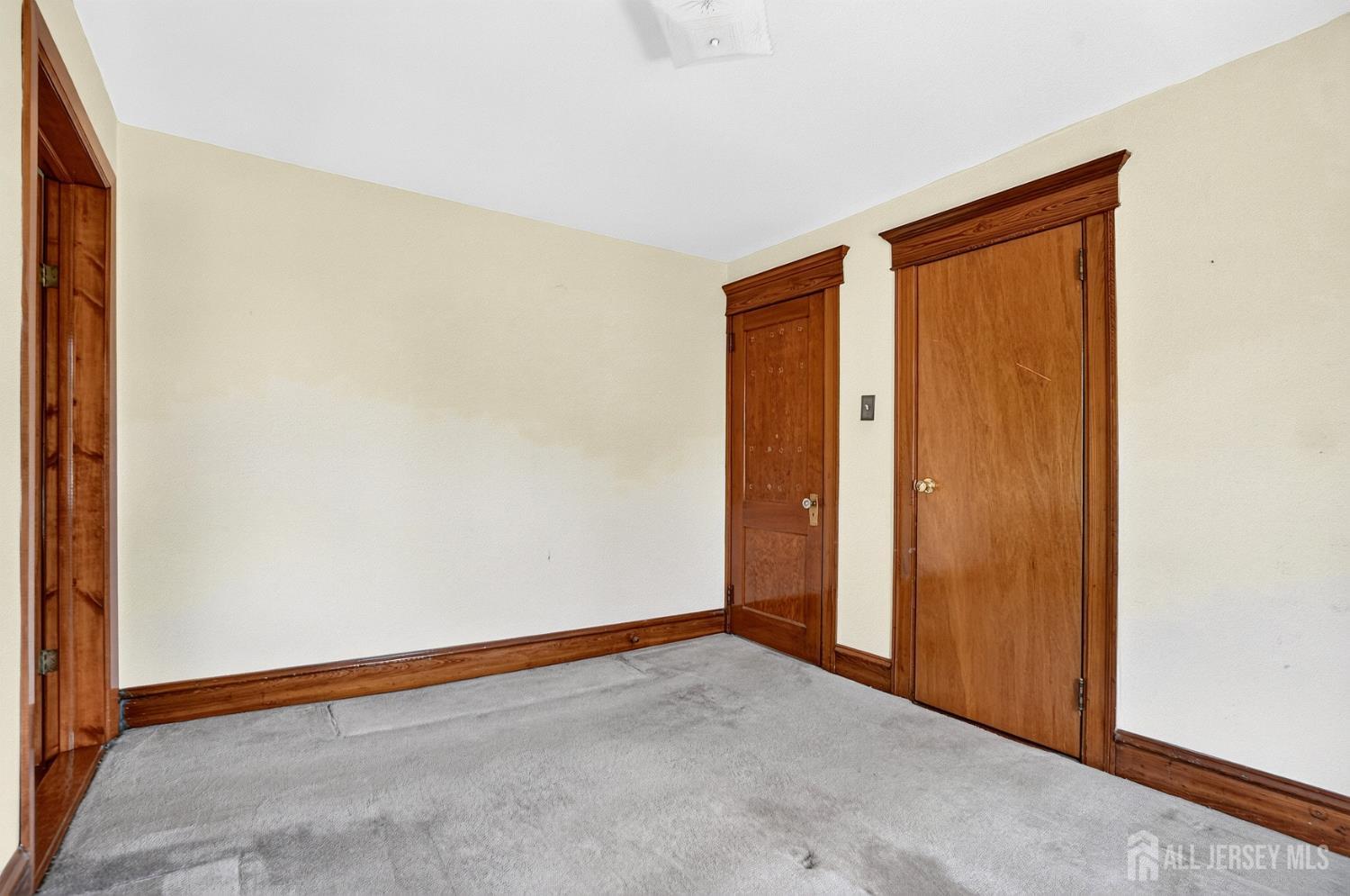 33 Burnet Street Avenel NJ 07001