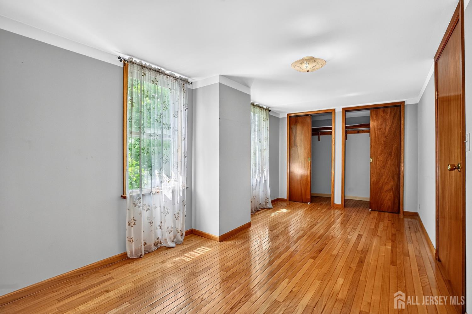 33 Burnet Street Avenel NJ 07001