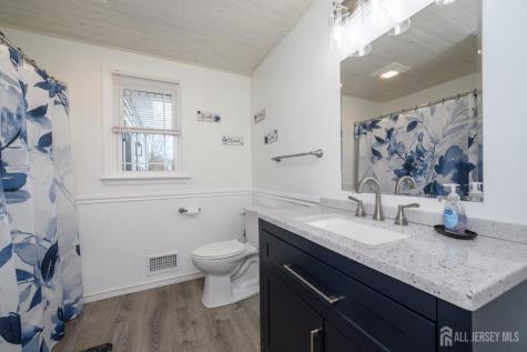 815 Michelle Court Lacey NJ 08734