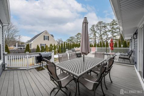 815 Michelle Court Lacey NJ 08734
