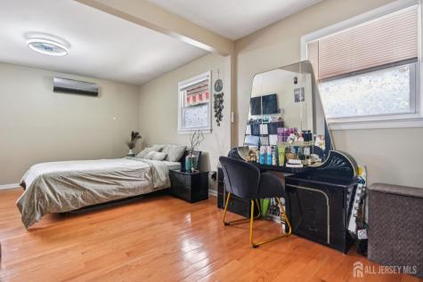 657 Barron Avenue Woodbridge Proper NJ 07095