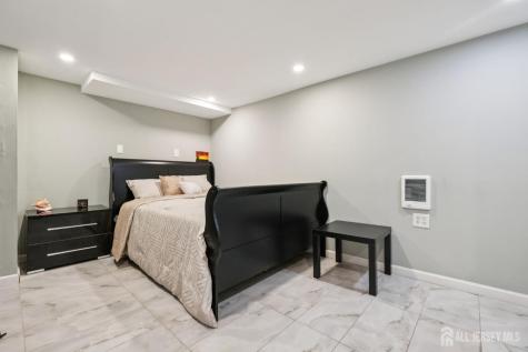 657 Barron Avenue Woodbridge Proper NJ 07095