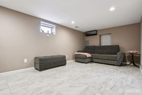 657 Barron Avenue Woodbridge Proper NJ 07095