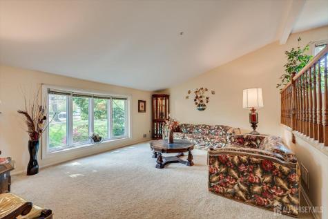 4 Caldwell Court East Brunswick NJ 08816