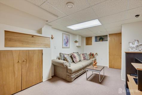 4 Caldwell Court East Brunswick NJ 08816