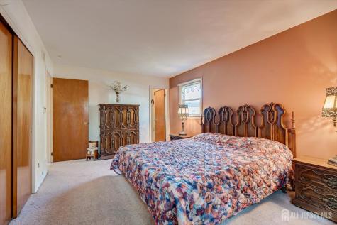 4 Caldwell Court East Brunswick NJ 08816