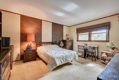 4 Caldwell Court East Brunswick NJ 08816
