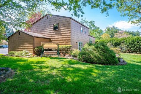 4 Caldwell Court East Brunswick NJ 08816