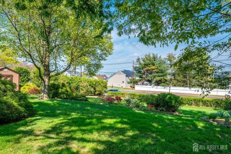 4 Caldwell Court East Brunswick NJ 08816