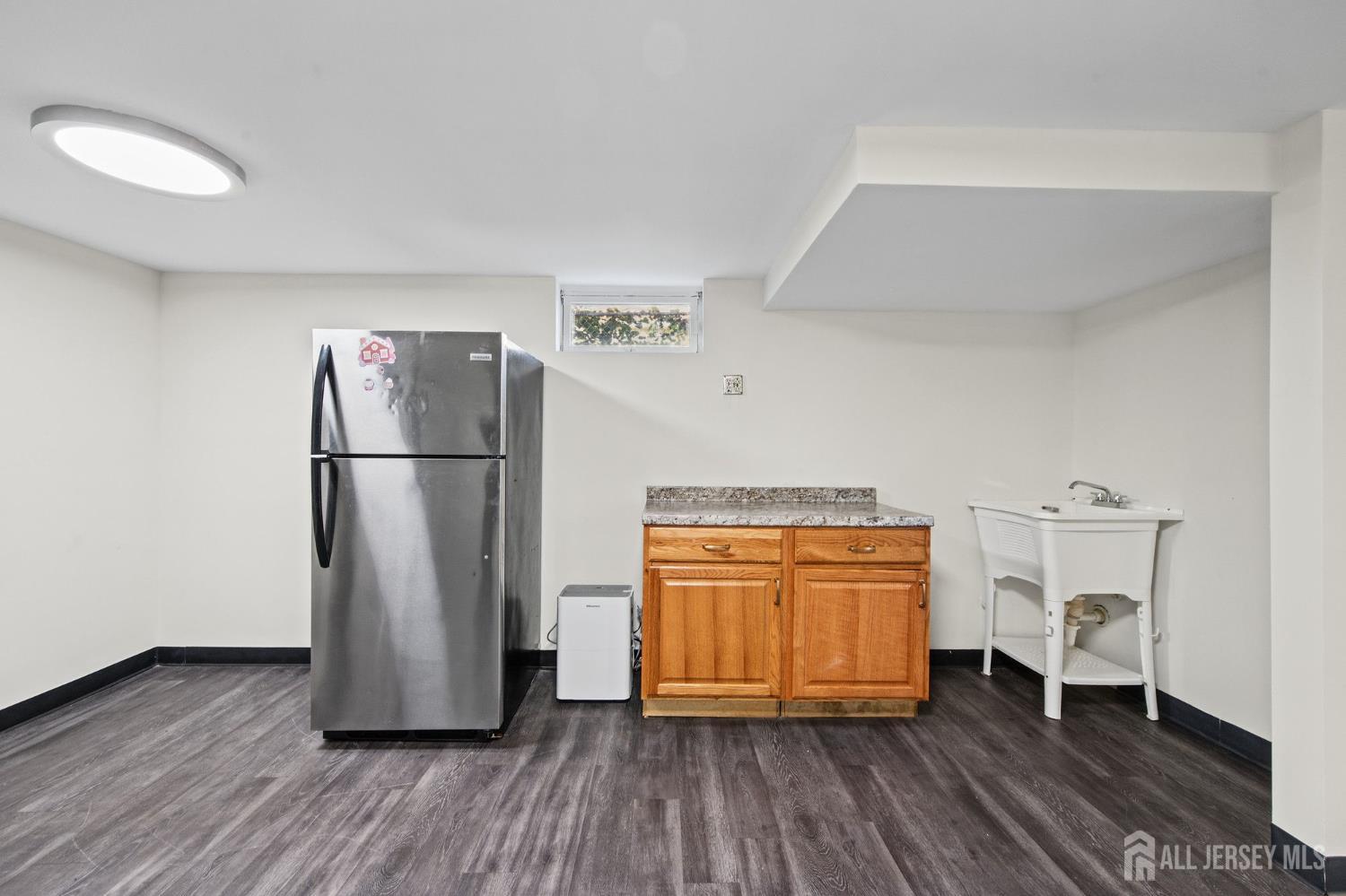 20 Suydam Avenue Edison NJ 08817