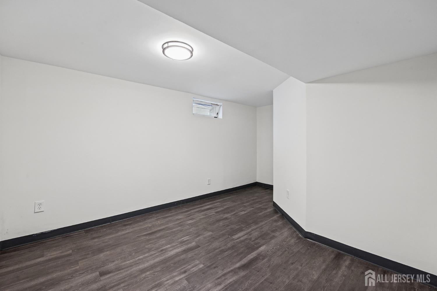 20 Suydam Avenue Edison NJ 08817