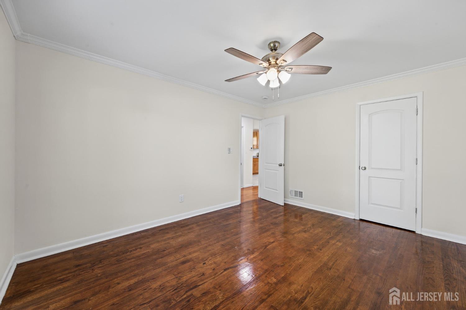 20 Suydam Avenue Edison NJ 08817