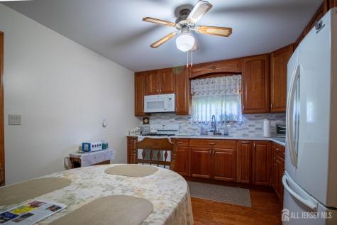 226 S 5th Avenue Manville NJ 08835