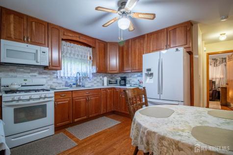 226 S 5th Avenue Manville NJ 08835