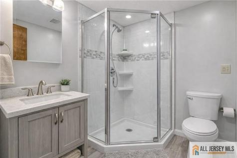 563 Indiero Road Jackson NJ 08527