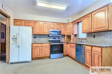 563 Indiero Road Jackson NJ 08527