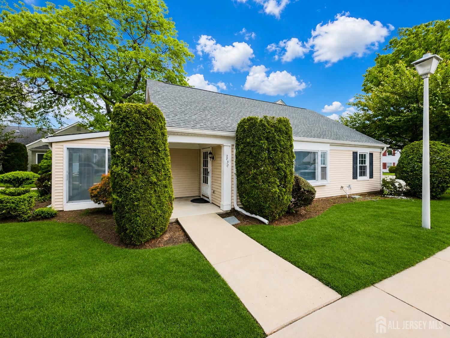 243-C Mayflower Way Monroe NJ 08831