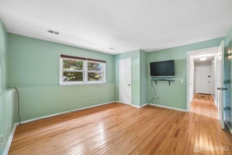 743 Wood Avenue Edison NJ 08850