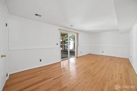 743 Wood Avenue Edison NJ 08850