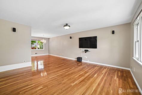 743 Wood Avenue Edison NJ 08850