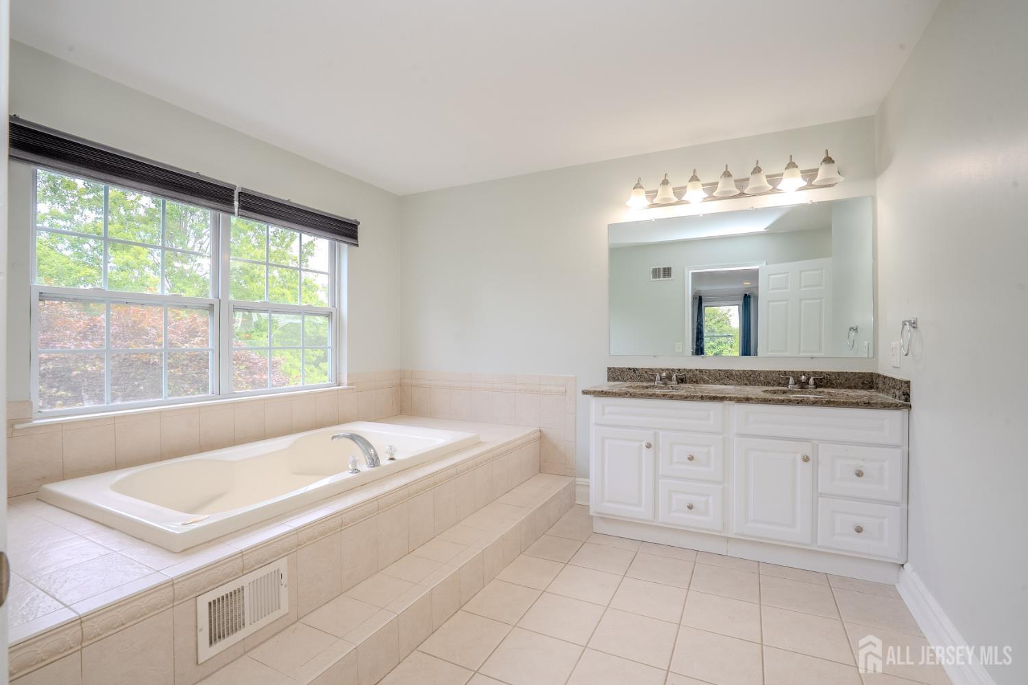 14 Bard Drive Monroe NJ 08831