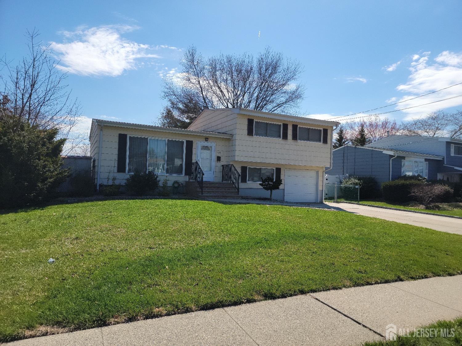 139 Throckmorton Lane Old Bridge NJ 08857