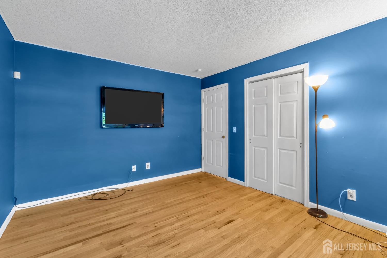 4 Conover Court Edison NJ 08817