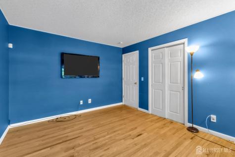 4 Conover Court Edison NJ 08817