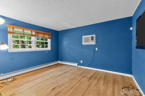 4 Conover Court Edison NJ 08817