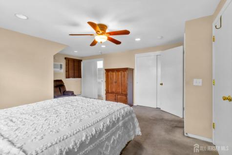 4 Conover Court Edison NJ 08817