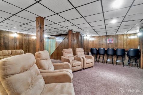 4 Conover Court Edison NJ 08817