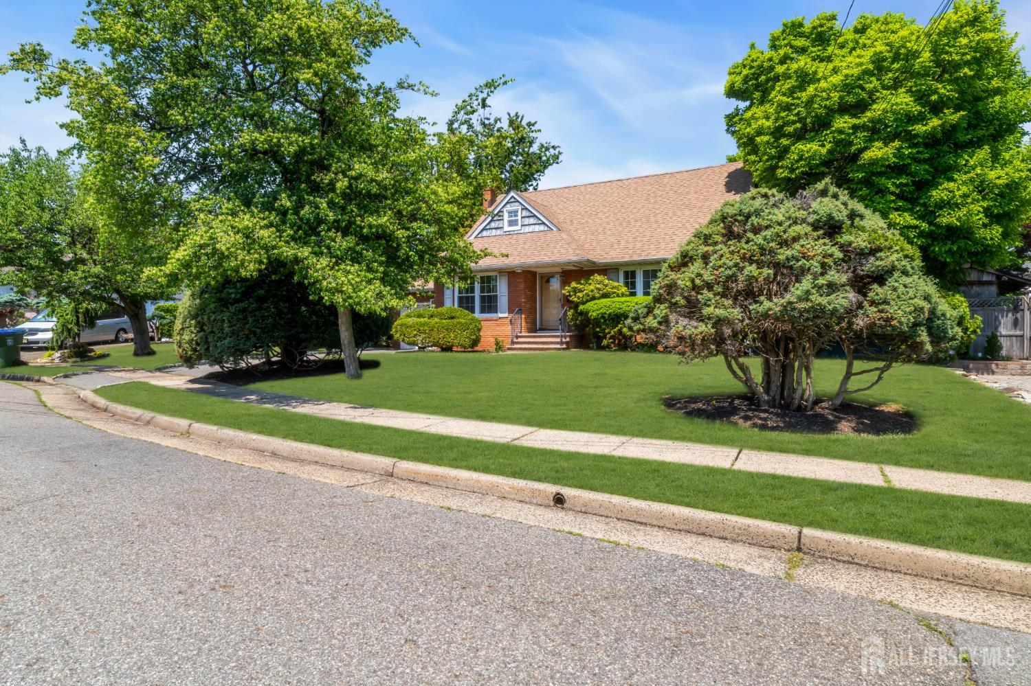 4 Conover Court Edison NJ 08817