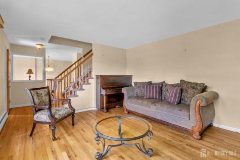 4 Conover Court Edison NJ 08817