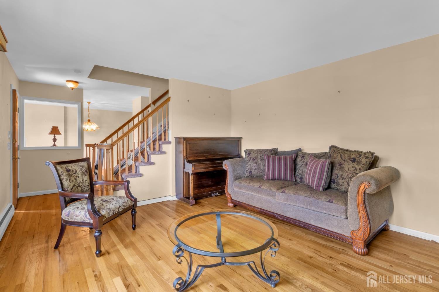 4 Conover Court Edison NJ 08817