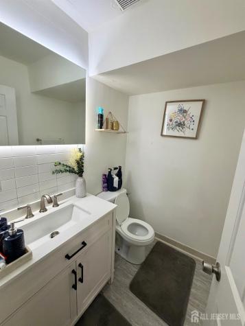 53 Larch Street Carteret NJ 07008