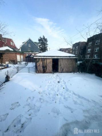 174 Munn Avenue Irvington NJ 07111
