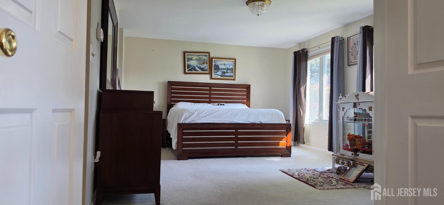 6 Sandra Drive Edison NJ 08820