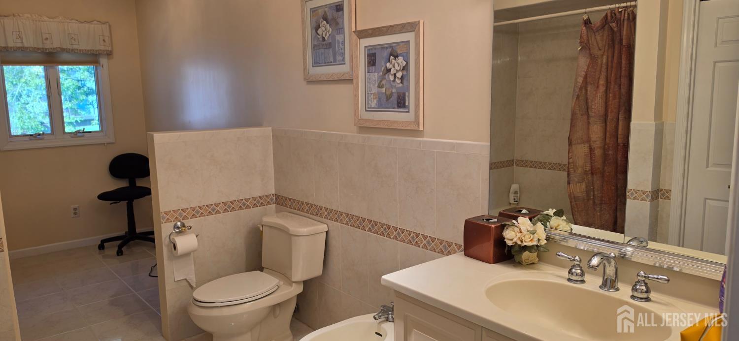 6 Sandra Drive Edison NJ 08820
