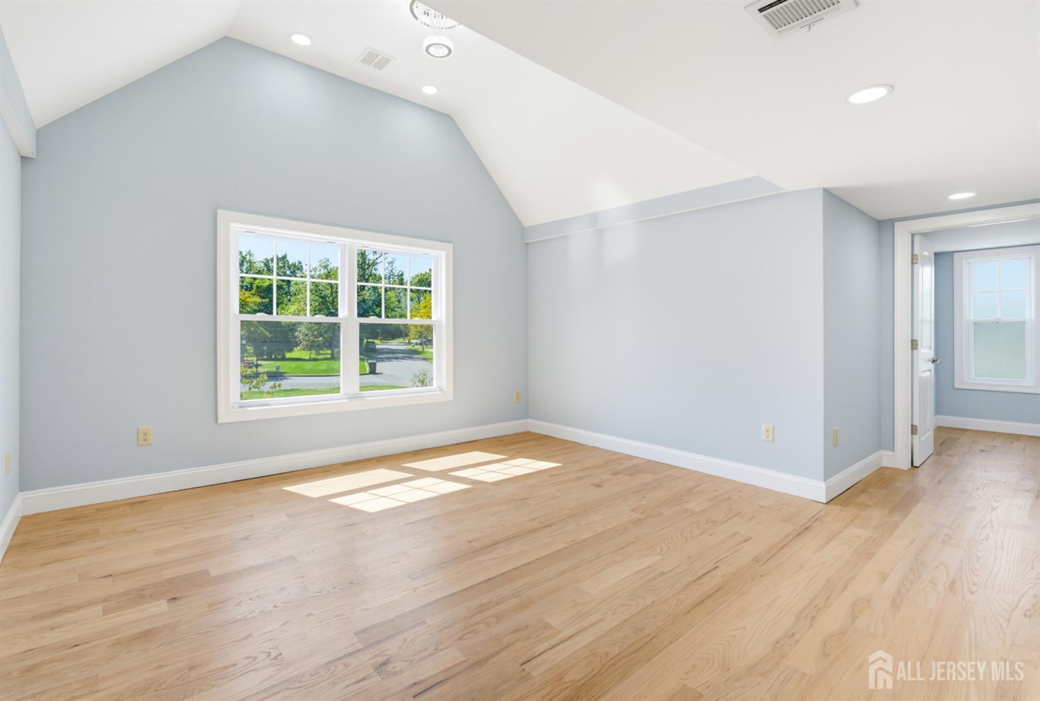 10 Snyder Avenue Sayreville NJ 08872